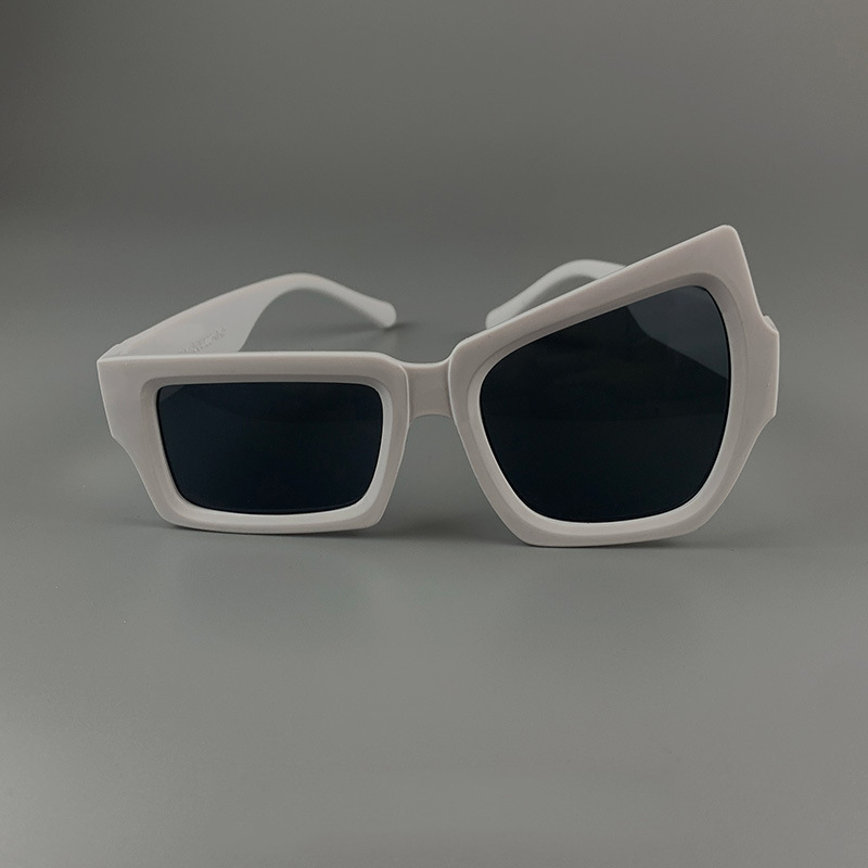 New Vintage Man Irregular Sung - Men Fashion Photography recensione e prezzo
