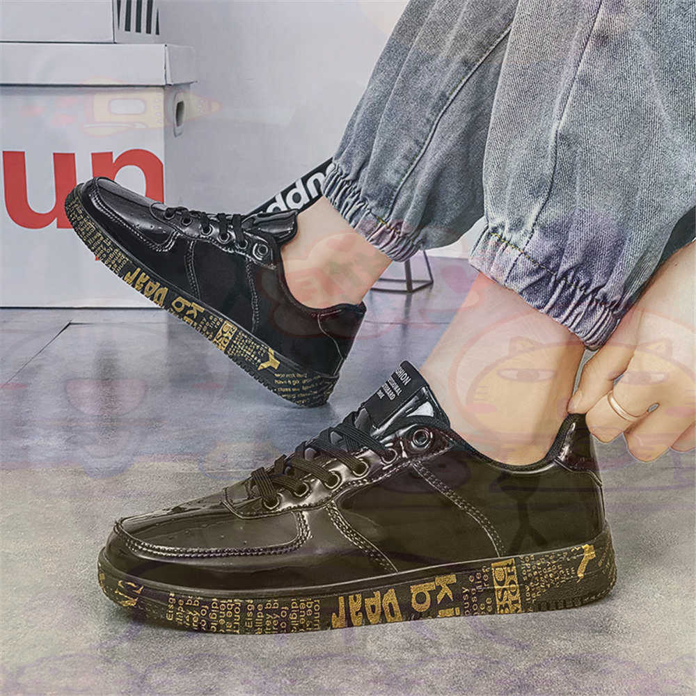 Round Foot Size 45 Sneakers Wh - Men'S Fashion At 40 recensione e prezzo