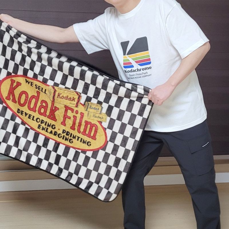 Kodak Kodachrome Rainbow Logo  - Men Fashion Photography recensione e prezzo